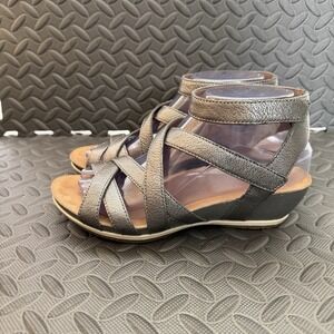 Dansko Veruca Gladiator Wedge Sandals Women Size 37 Pewter Leather Strappy GUC